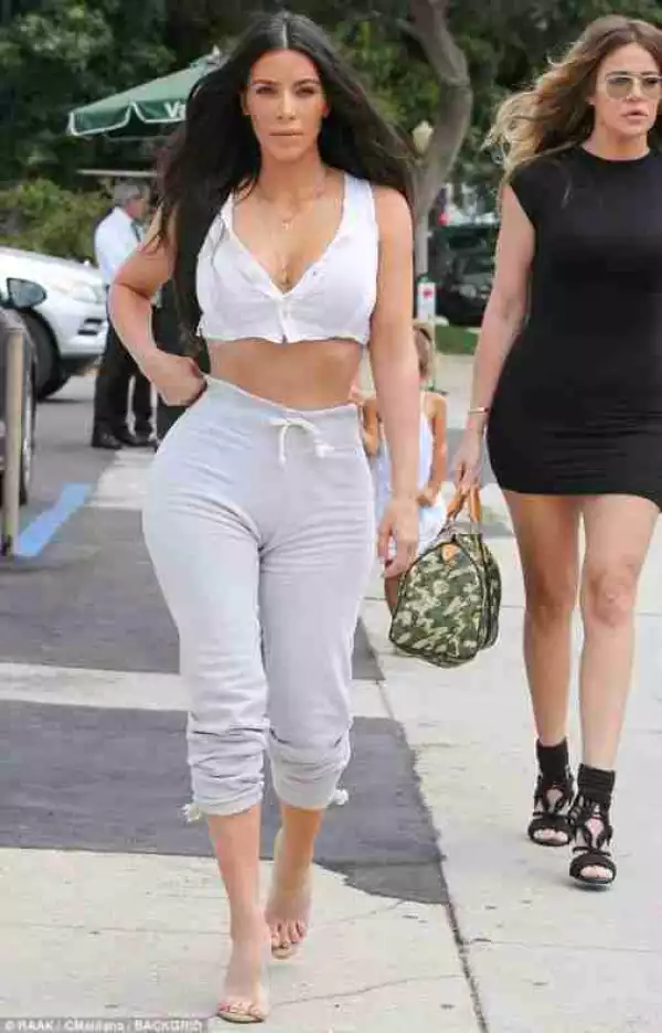 Kim Kardashian Shows Off Her Tiny Waist As She Goes To Lunch With Sisters, Khloe And Kourtney